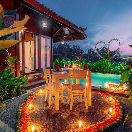 Kayangan Villa Ubud تيغالالانغْ الغرفة الصورة