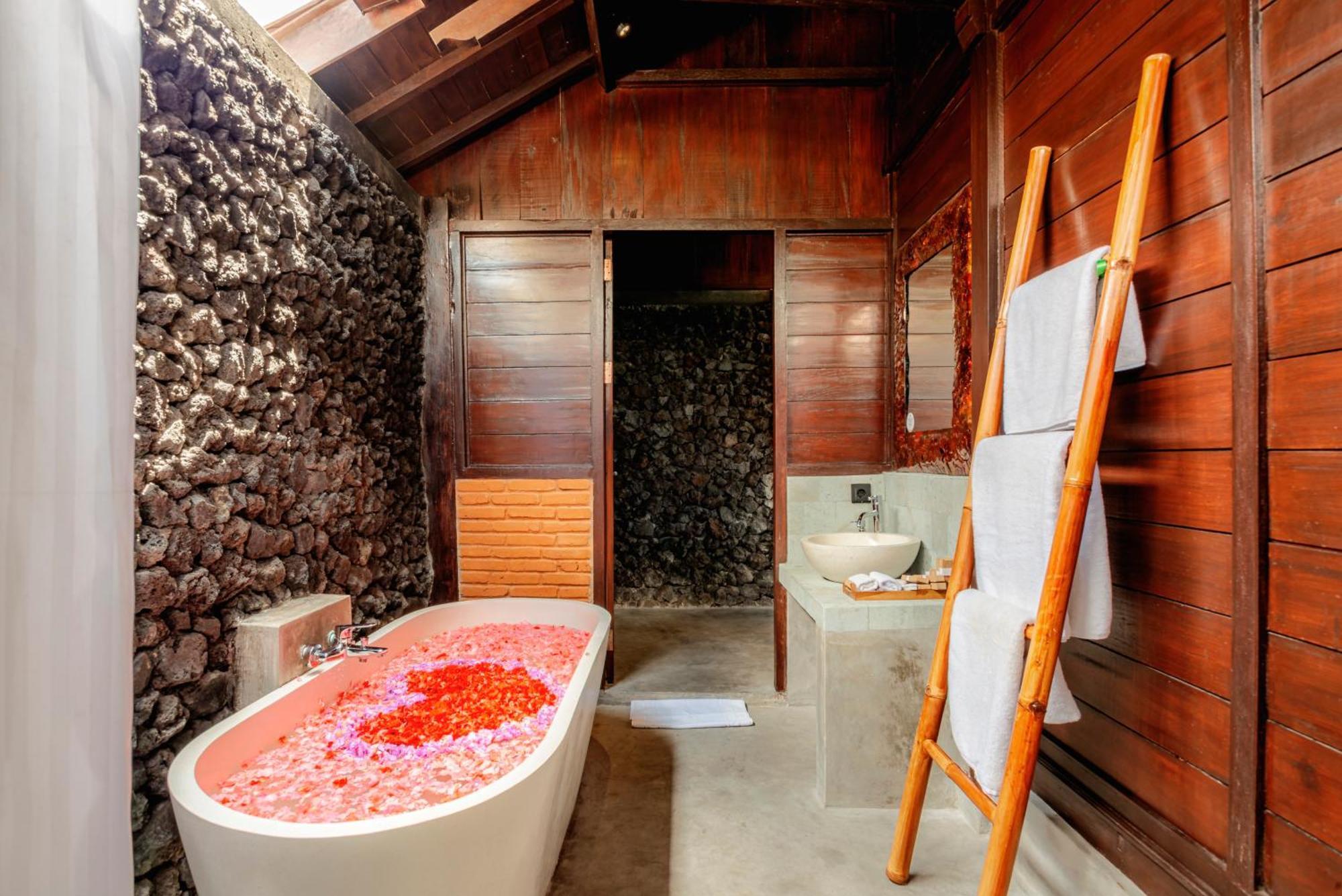 Kayangan Villa Ubud تيغالالانغْ الغرفة الصورة